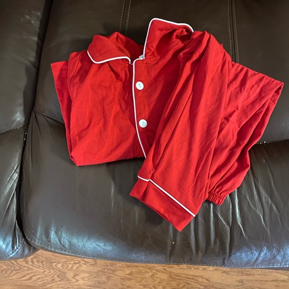 6t/7 Boys Red Christmas Pajamas - Picture 2 of 7